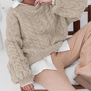 COMFY WOMAN’S Cable Knit Sweater - Khaki Brown NEW